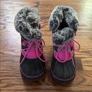 London Fog Pink and Black Fur-Lined Boots
